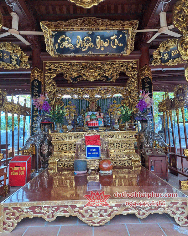 Không Gian Thờ Tại Đình Làng